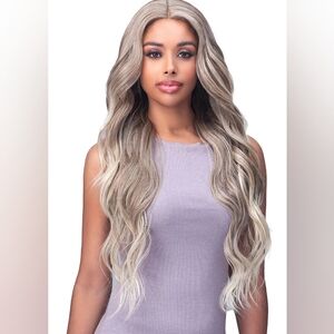 Bobbi Boss Atlas Wig-Sandy Blonde
